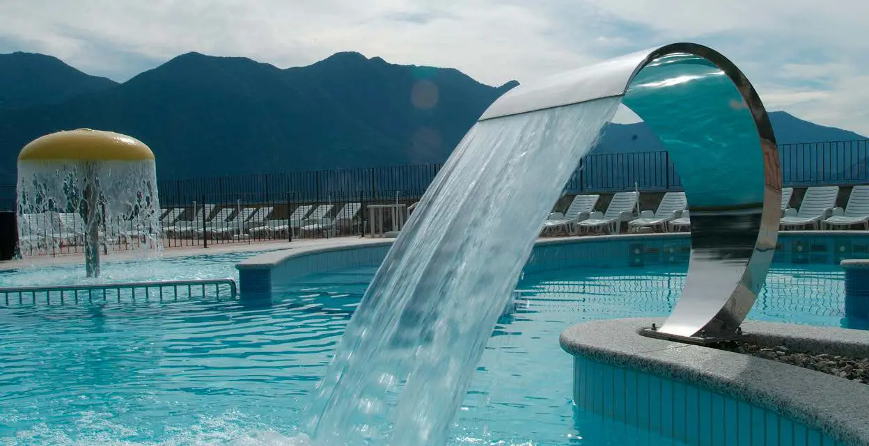 Halfmoon fountain