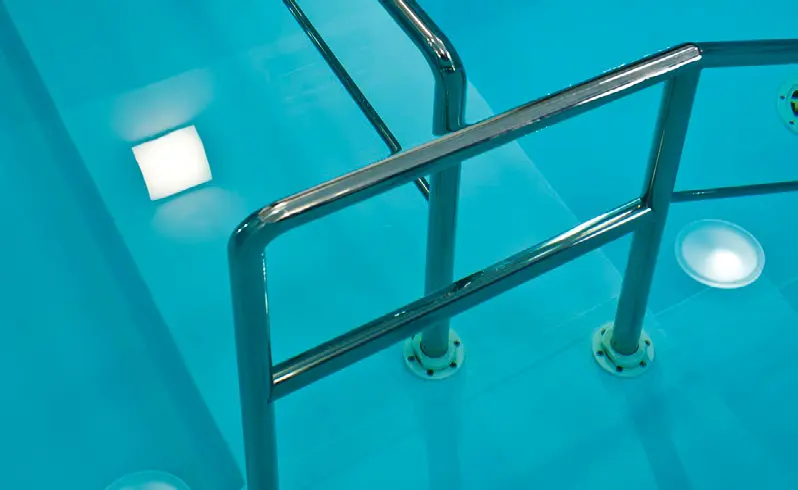 Bottom handrail