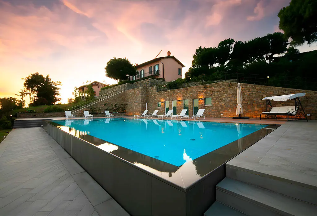Steela Pools